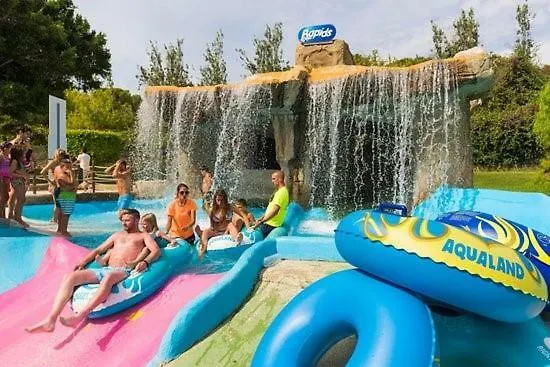 New Centro Τορρεμολίνος